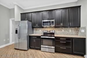 For Sale: $650,000 (4 beds, 3 baths, 2461 Square Feet)