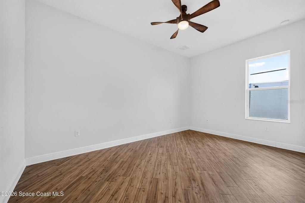 For Sale: $650,000 (4 beds, 3 baths, 2461 Square Feet)