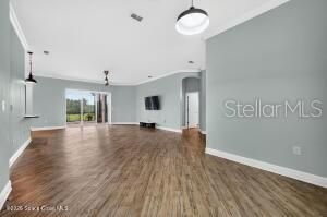 For Sale: $650,000 (4 beds, 3 baths, 2461 Square Feet)