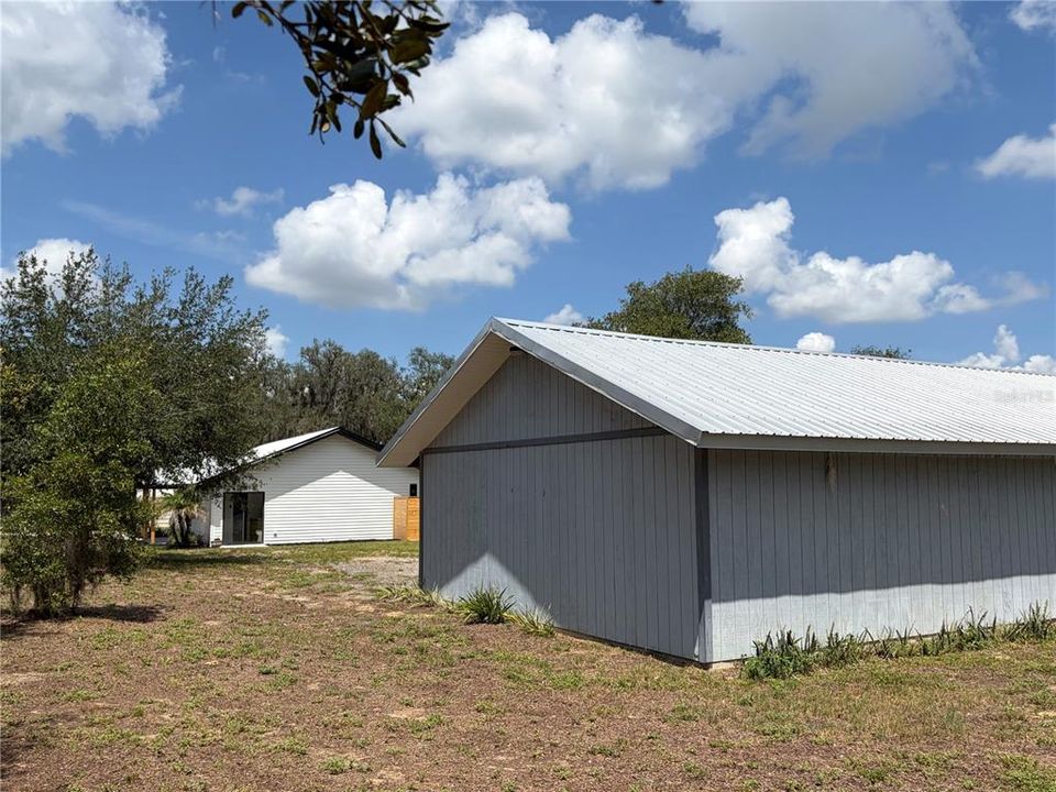 For Sale: $400,000 (3 beds, 2 baths, 1440 Square Feet)