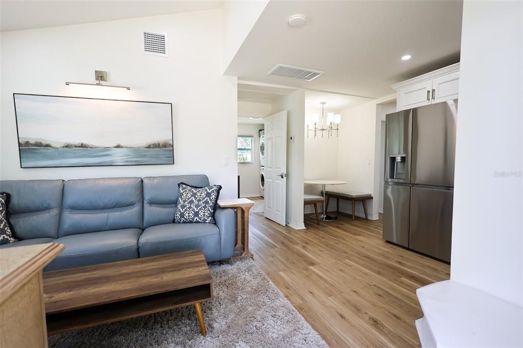 For Sale: $335,000 (3 beds, 1 baths, 768 Square Feet)