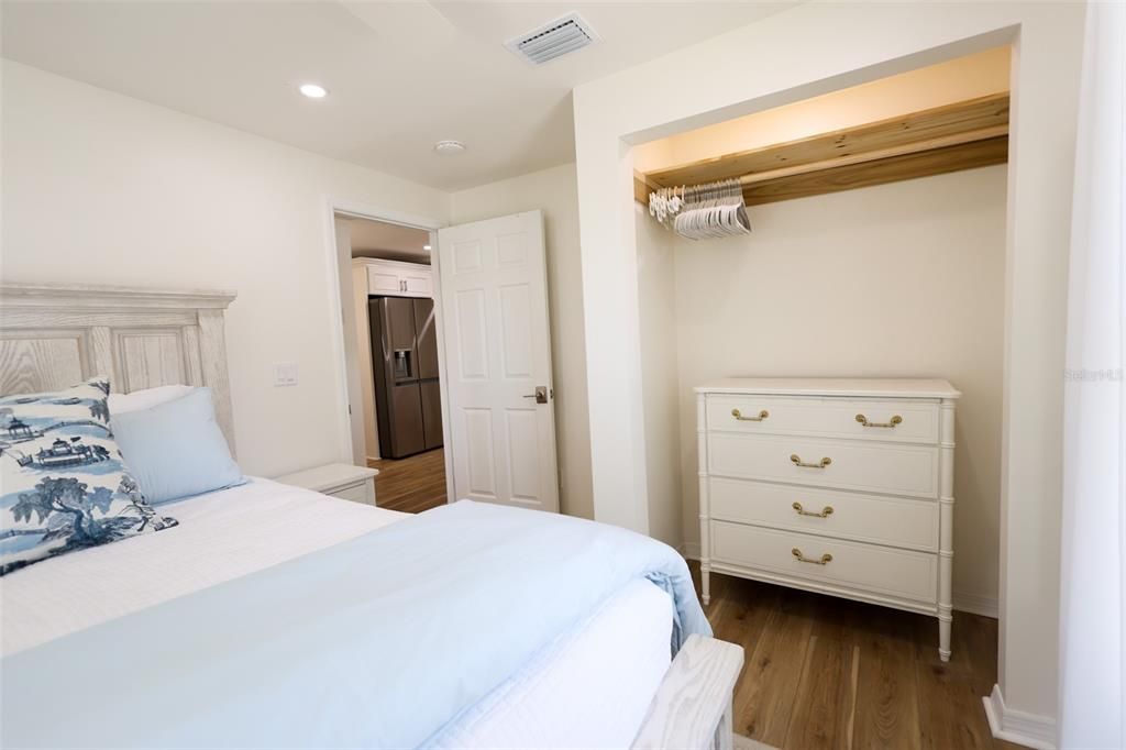 For Sale: $335,000 (3 beds, 1 baths, 768 Square Feet)