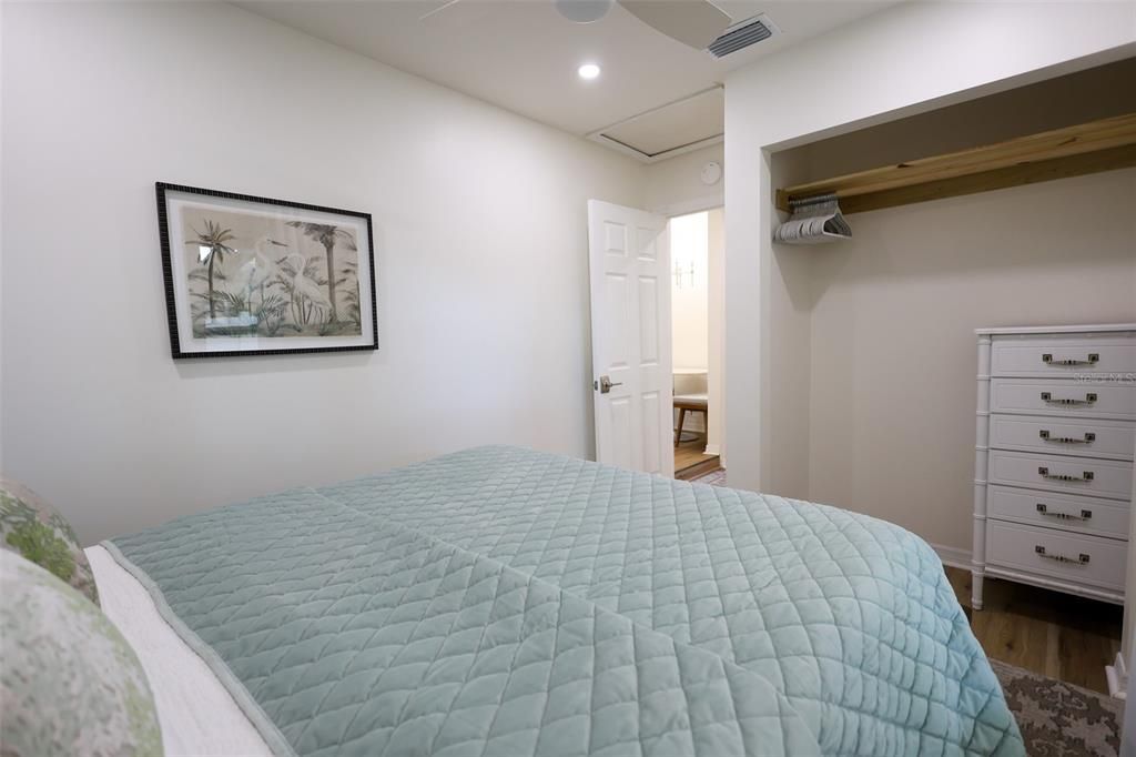 For Sale: $335,000 (3 beds, 1 baths, 768 Square Feet)
