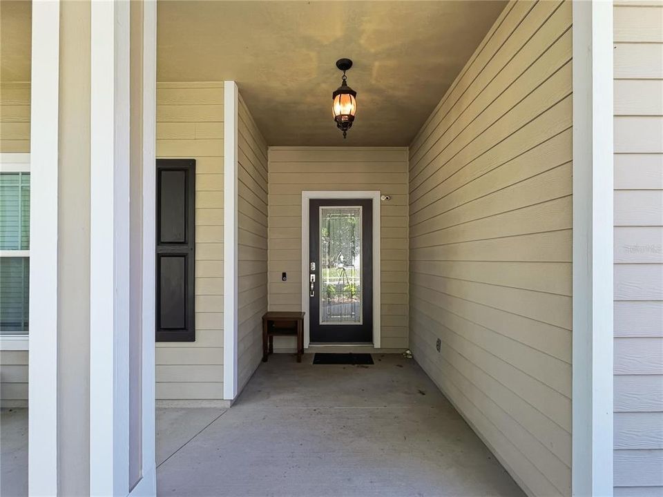 Activo con contrato: $349,990 (3 camas, 2 baños, 1686 Pies cuadrados)