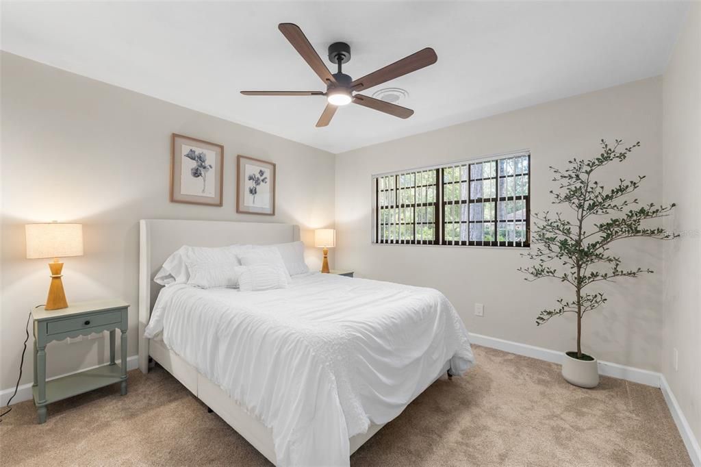 En Venta: $500,000 (4 camas, 2 baños, 2452 Pies cuadrados)