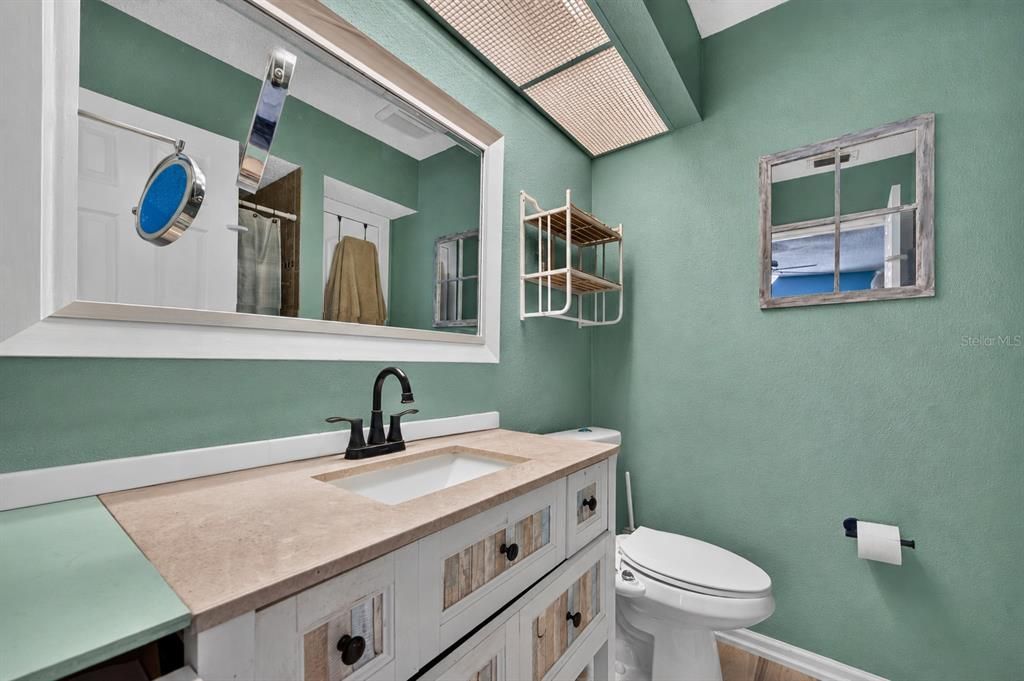 Active With Contract: $240,000 (3 beds, 2 baths, 1331 Square Feet)