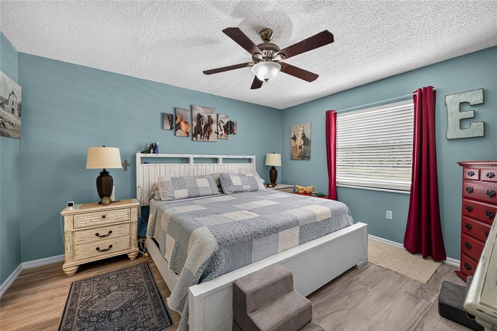 Active With Contract: $240,000 (3 beds, 2 baths, 1331 Square Feet)