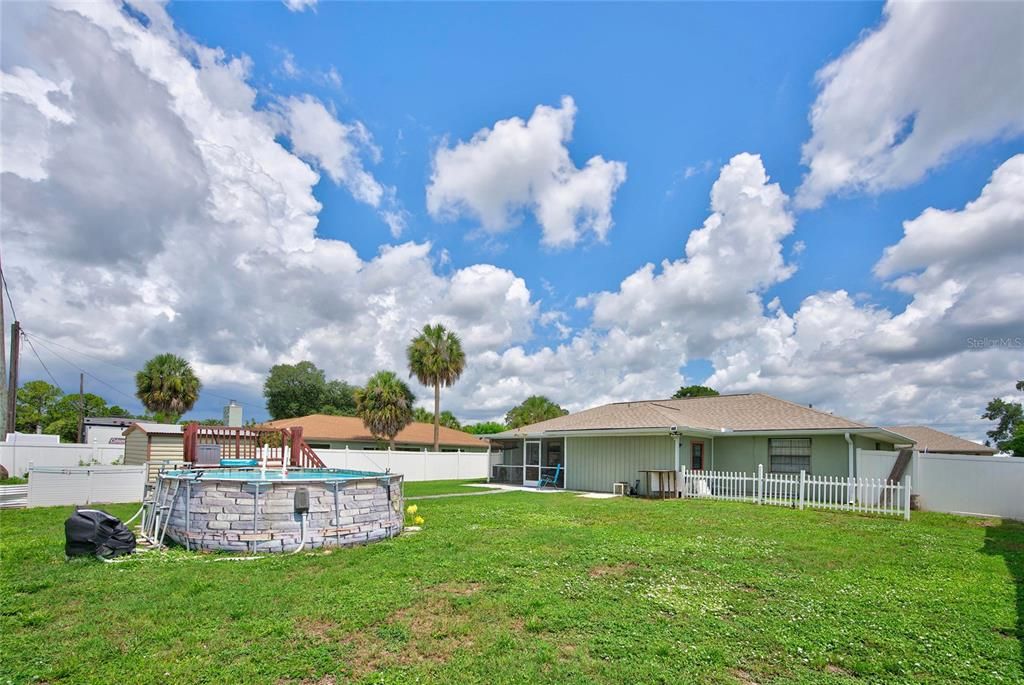 Active With Contract: $240,000 (3 beds, 2 baths, 1331 Square Feet)