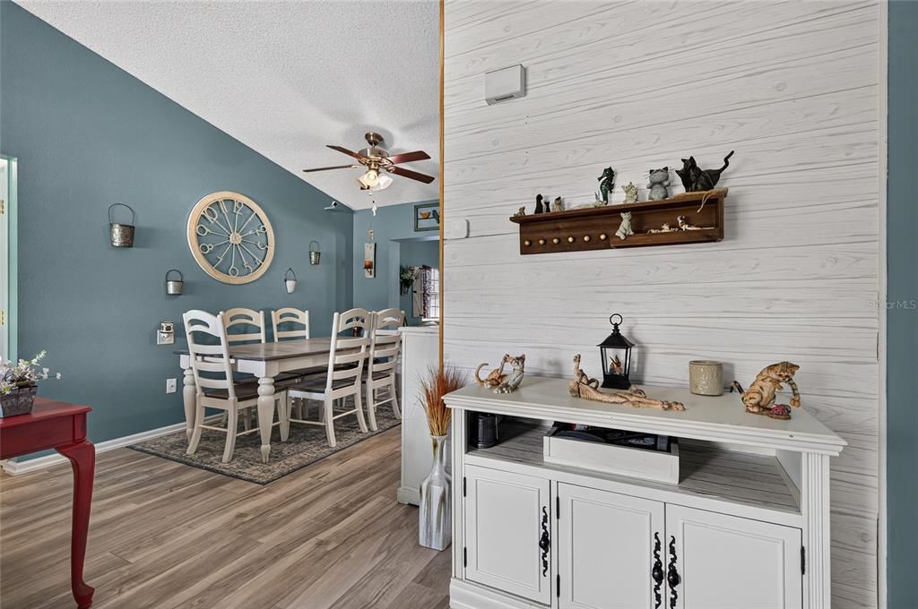 Active With Contract: $240,000 (3 beds, 2 baths, 1331 Square Feet)