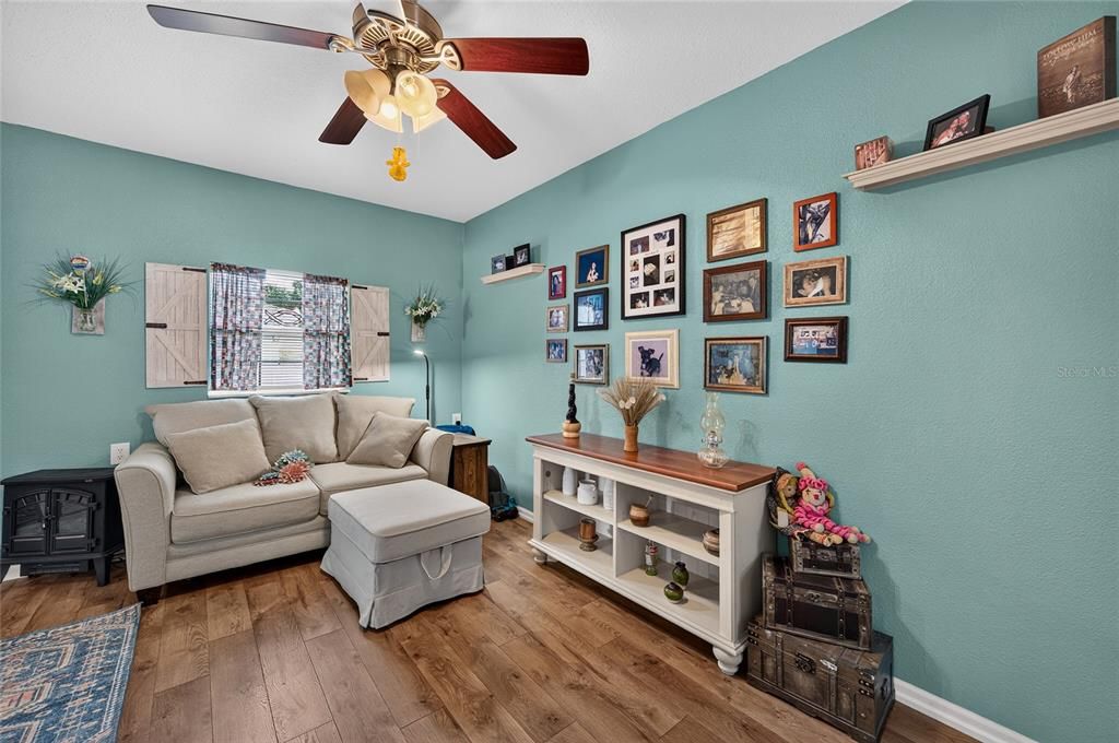 Active With Contract: $240,000 (3 beds, 2 baths, 1331 Square Feet)