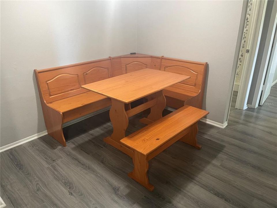 For Rent: $1,250 (1 beds, 1 baths, 666 Square Feet)