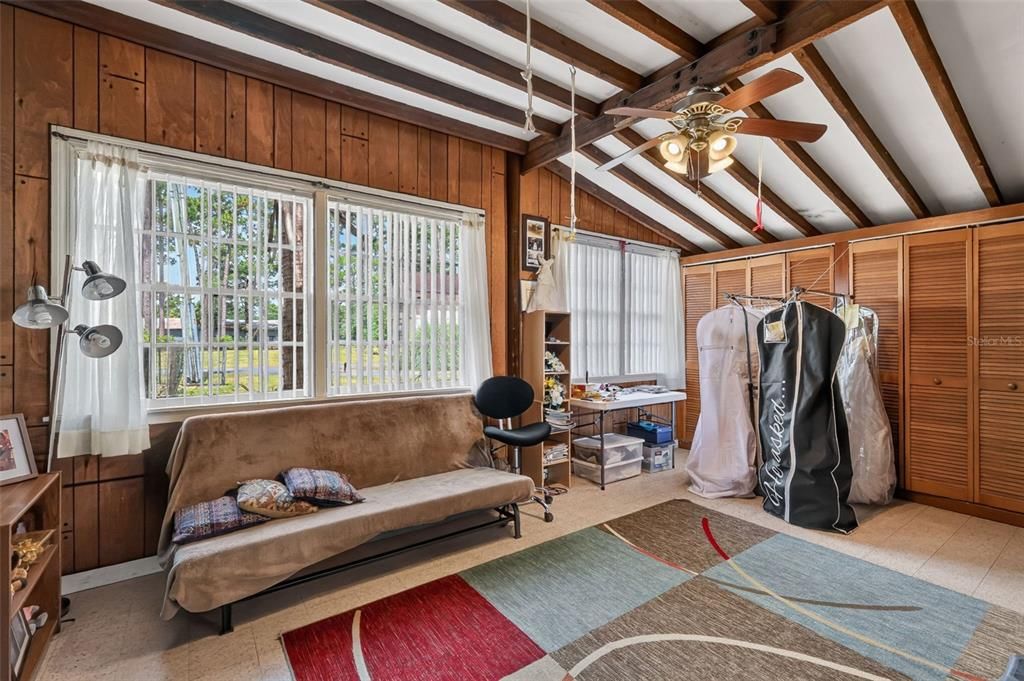 For Sale: $1,083,000 (3 beds, 2 baths, 2958 Square Feet)