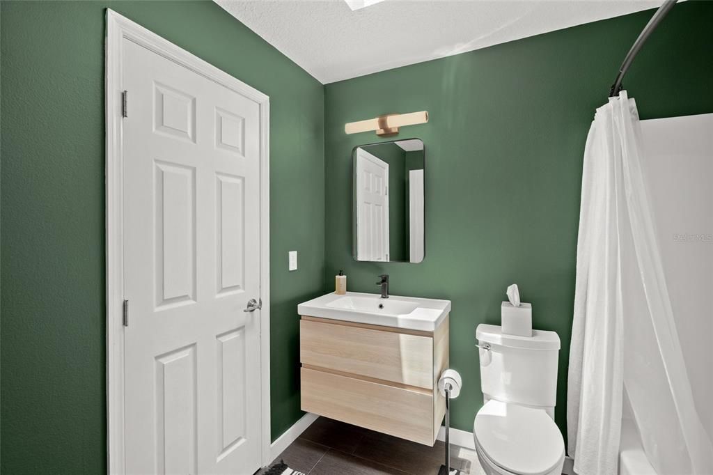 For Sale: $595,000 (3 beds, 2 baths, 1328 Square Feet)