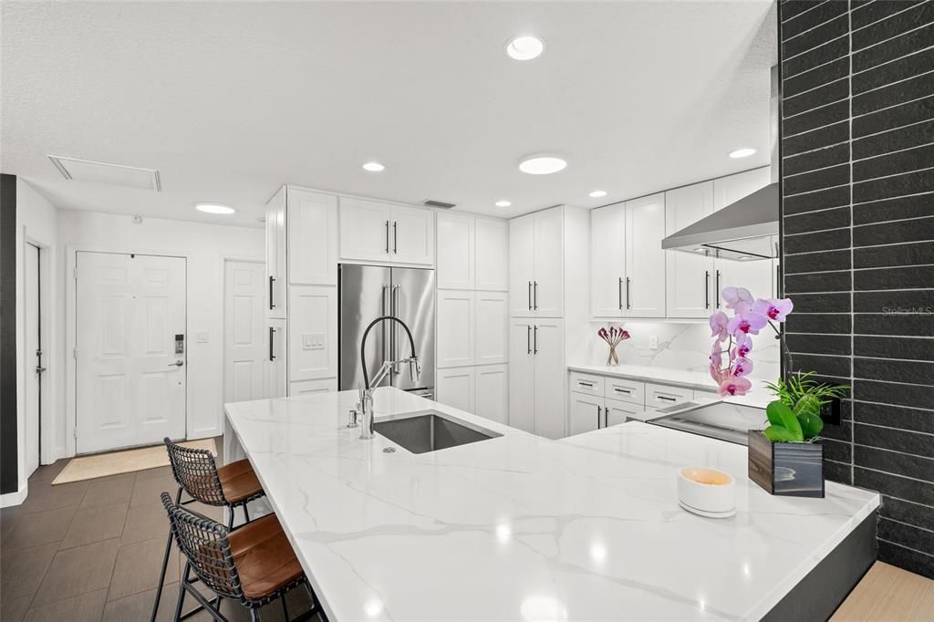 For Sale: $595,000 (3 beds, 2 baths, 1328 Square Feet)