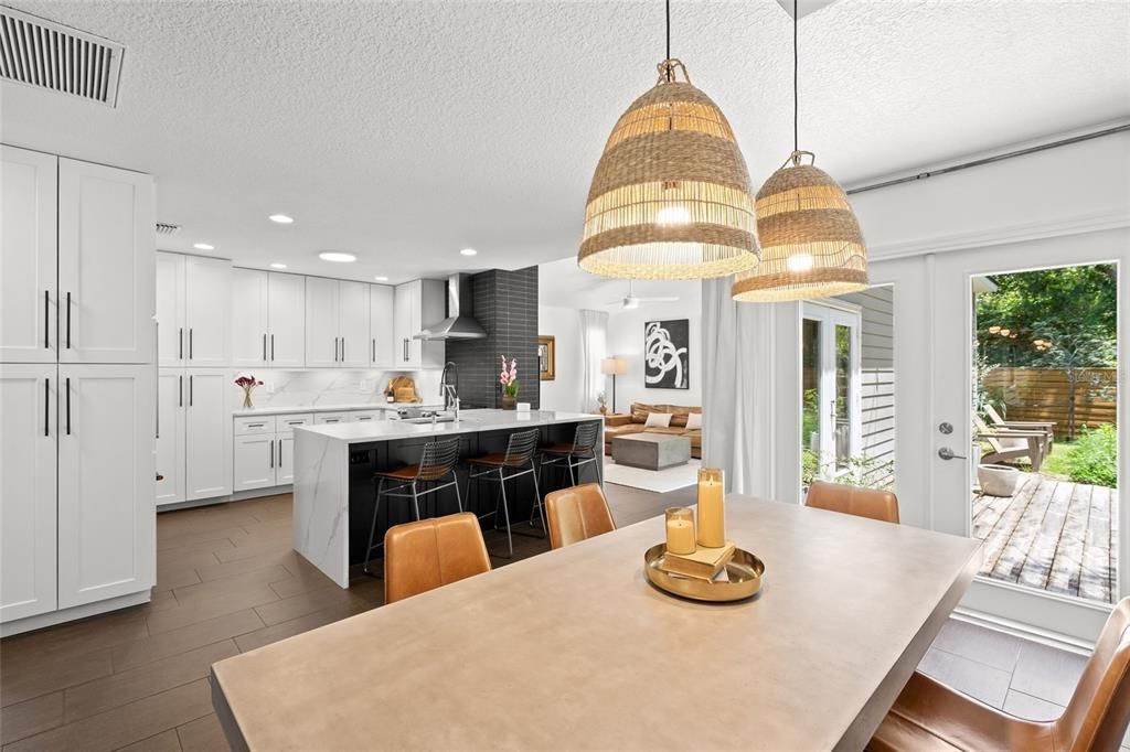 For Sale: $595,000 (3 beds, 2 baths, 1328 Square Feet)