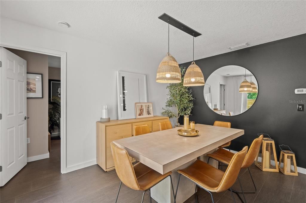 For Sale: $595,000 (3 beds, 2 baths, 1328 Square Feet)