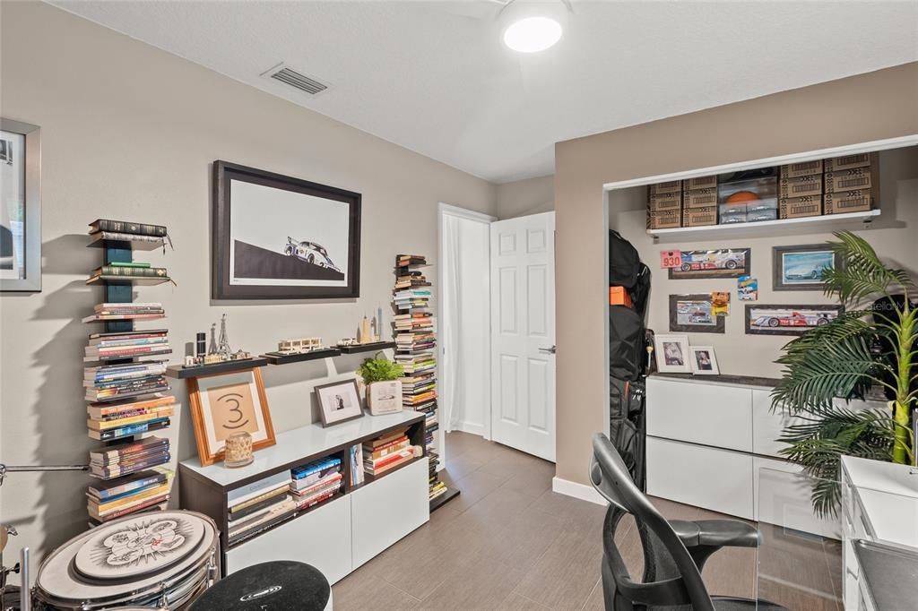 For Sale: $595,000 (3 beds, 2 baths, 1328 Square Feet)