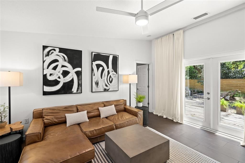 For Sale: $595,000 (3 beds, 2 baths, 1328 Square Feet)