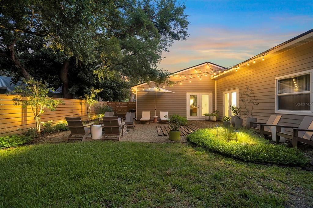 For Sale: $595,000 (3 beds, 2 baths, 1328 Square Feet)