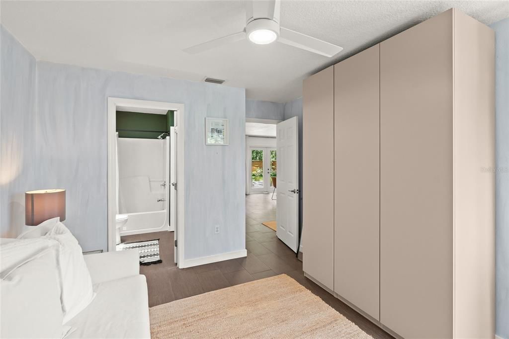 For Sale: $595,000 (3 beds, 2 baths, 1328 Square Feet)