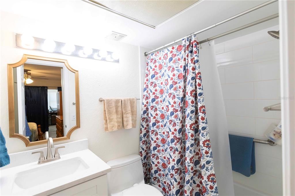 For Sale: $119,000 (2 beds, 2 baths, 1088 Square Feet)