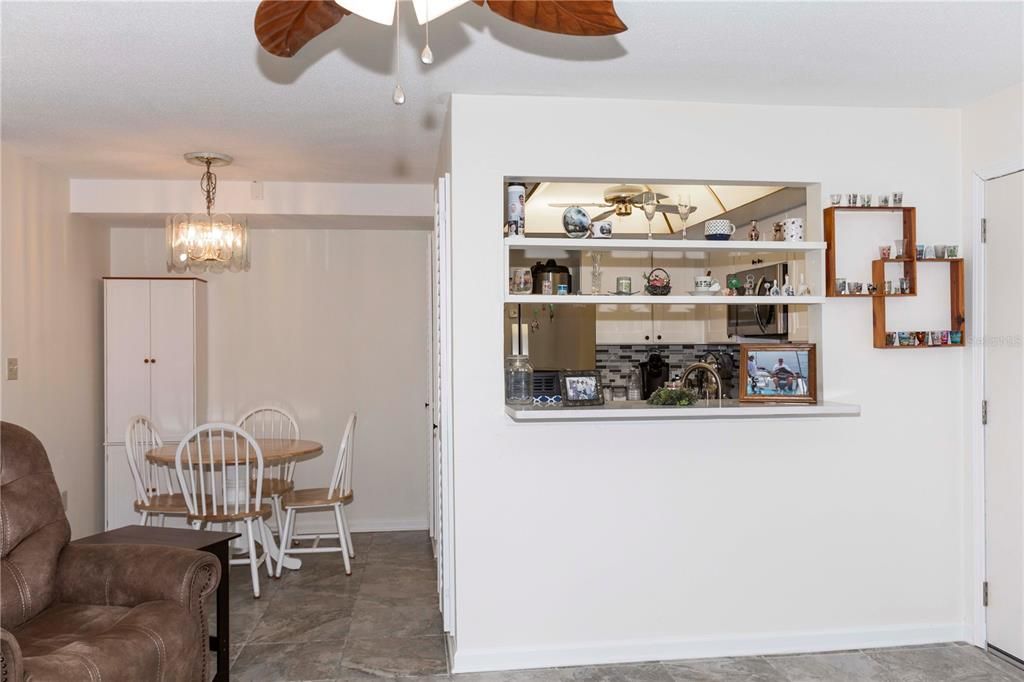 For Sale: $119,000 (2 beds, 2 baths, 1088 Square Feet)