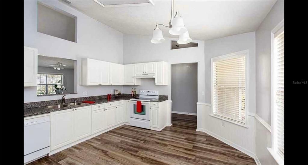 В аренду: $2,495 (3 спален, 2 ванн, 1692 Квадратных фут)