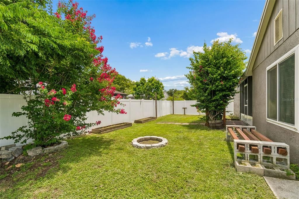 Activo con contrato: $289,000 (2 camas, 2 baños, 1470 Pies cuadrados)