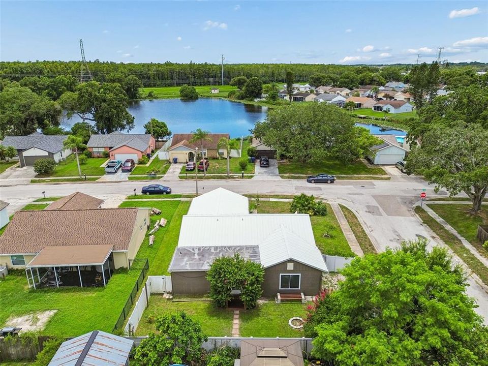 Activo con contrato: $289,000 (2 camas, 2 baños, 1470 Pies cuadrados)
