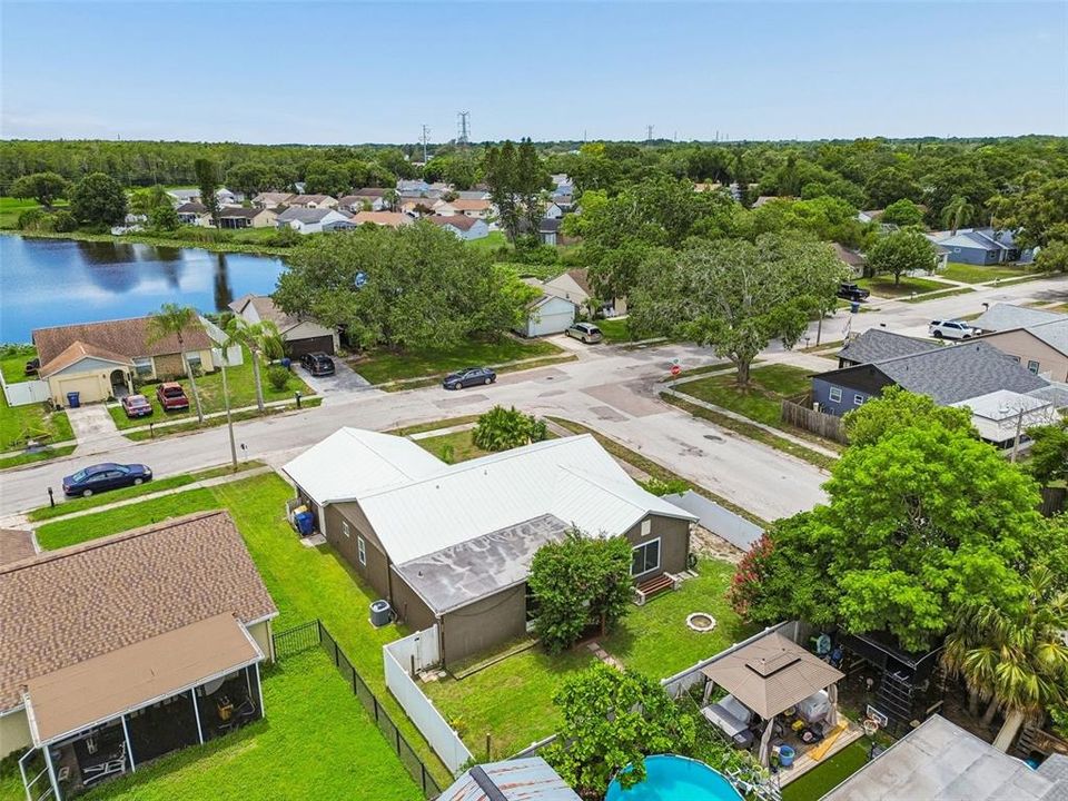 Activo con contrato: $289,000 (2 camas, 2 baños, 1470 Pies cuadrados)