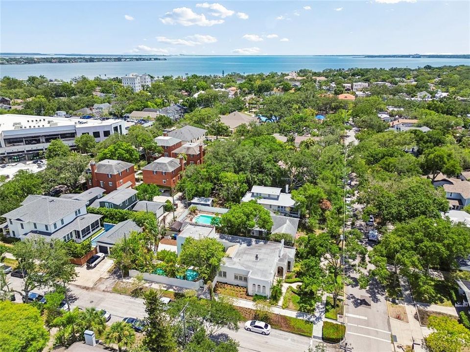 Activo con contrato: $1,825,000 (3 camas, 3 baños, 2175 Pies cuadrados)