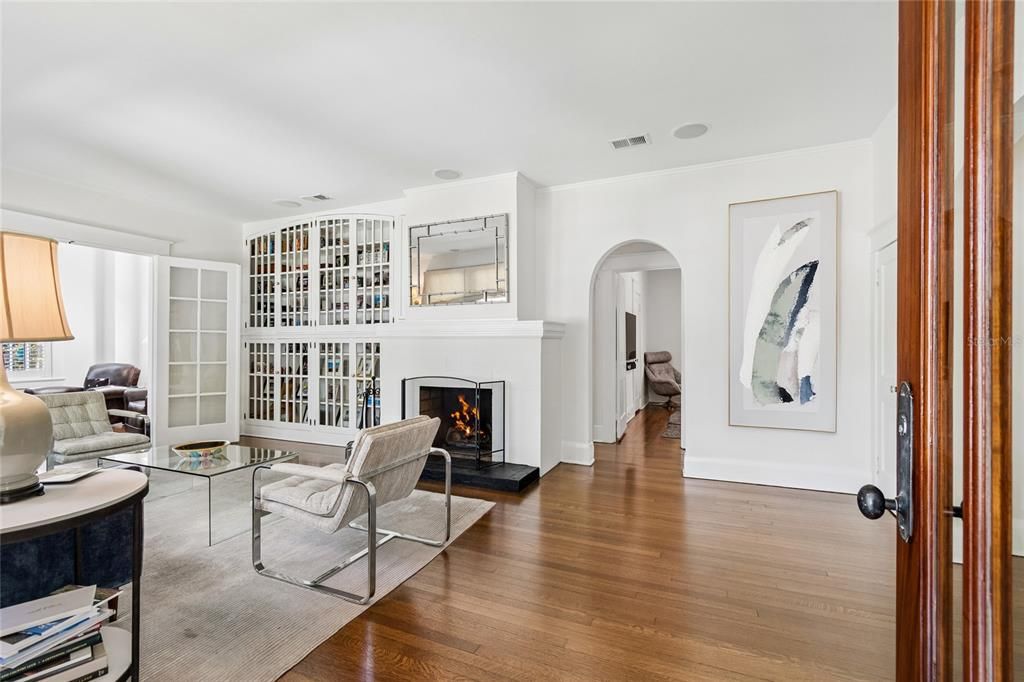Activo con contrato: $1,825,000 (3 camas, 3 baños, 2175 Pies cuadrados)