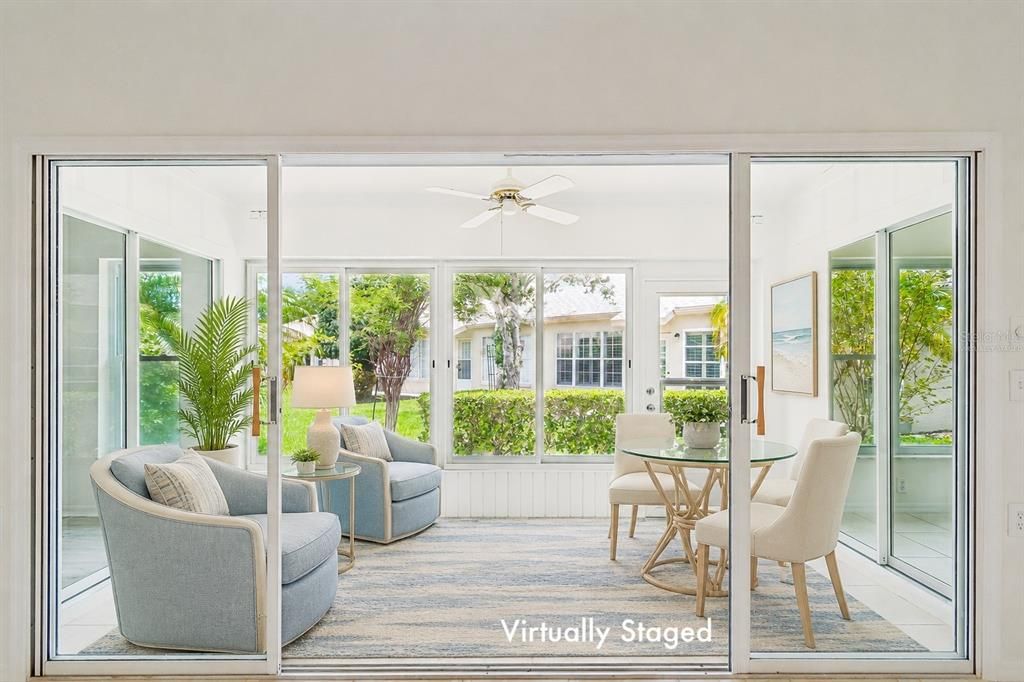For Sale: $335,000 (2 beds, 2 baths, 1280 Square Feet)