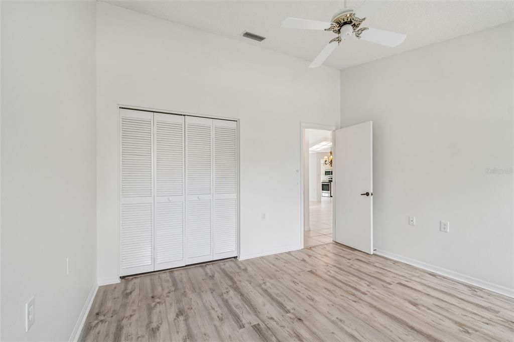For Sale: $335,000 (2 beds, 2 baths, 1280 Square Feet)