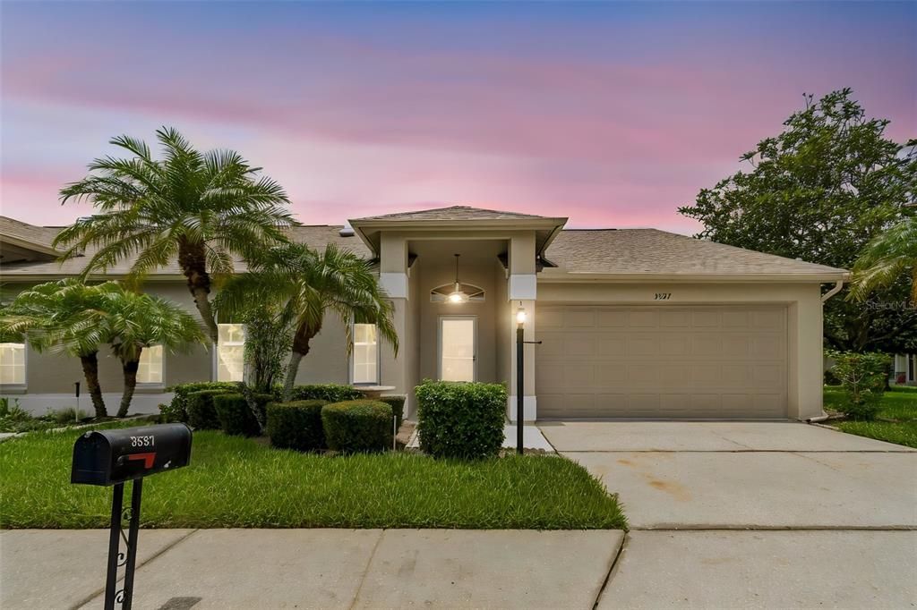 For Sale: $335,000 (2 beds, 2 baths, 1280 Square Feet)