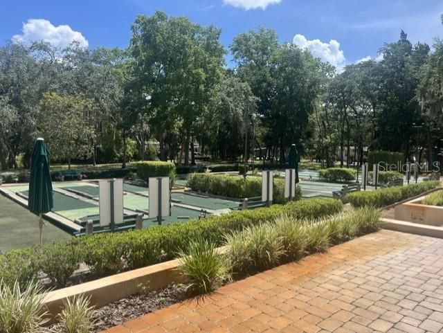 For Sale: $129,129 (2 beds, 2 baths, 871 Square Feet)