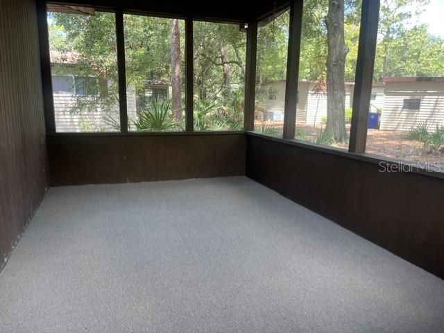 For Sale: $129,129 (2 beds, 2 baths, 871 Square Feet)