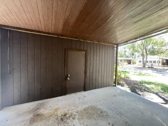 For Sale: $129,129 (2 beds, 2 baths, 871 Square Feet)