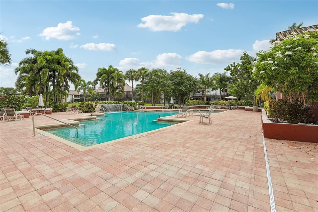En Venta: $145,000 (2 camas, 2 baños, 1028 Pies cuadrados)