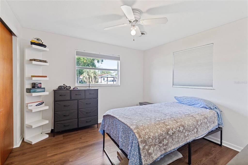For Sale: $350,000 (3 beds, 2 baths, 1420 Square Feet)