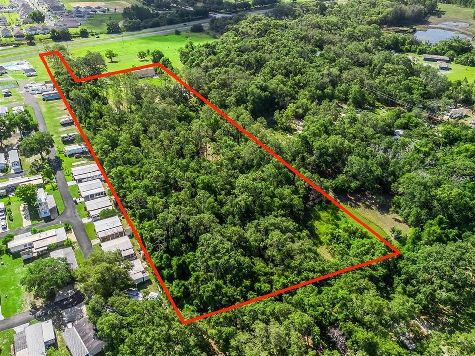 На продажу: $4,699,900 (7.31 acres)