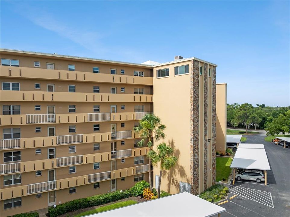 For Sale: $174,900 (2 beds, 2 baths, 1104 Square Feet)