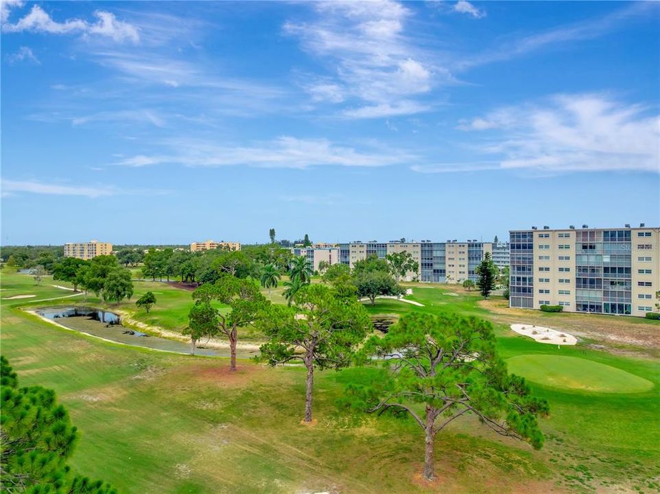 For Sale: $174,900 (2 beds, 2 baths, 1104 Square Feet)