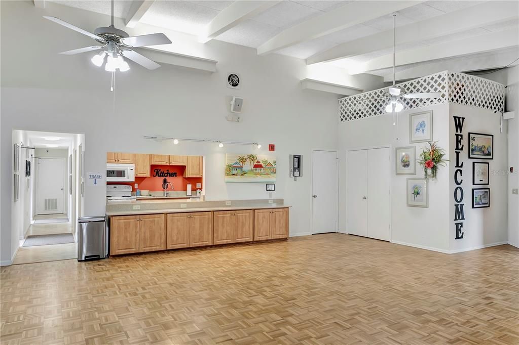 For Sale: $174,900 (2 beds, 2 baths, 1104 Square Feet)