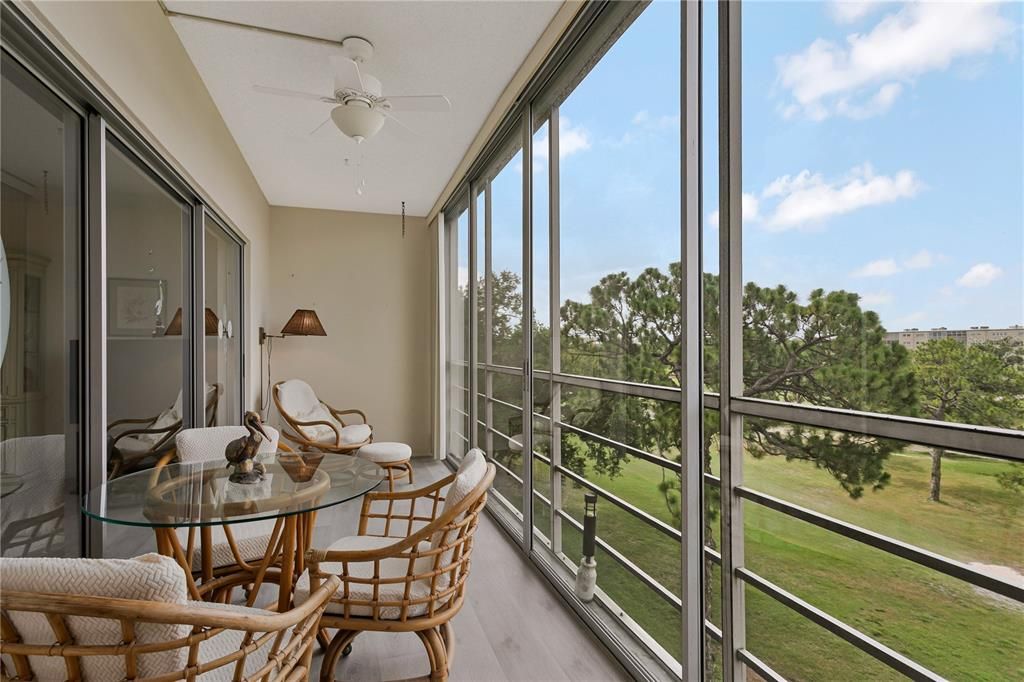 For Sale: $174,900 (2 beds, 2 baths, 1104 Square Feet)