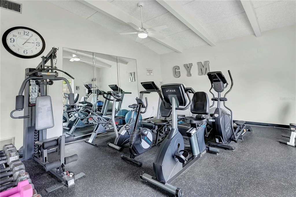 For Sale: $174,900 (2 beds, 2 baths, 1104 Square Feet)