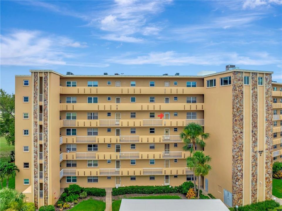 For Sale: $174,900 (2 beds, 2 baths, 1104 Square Feet)