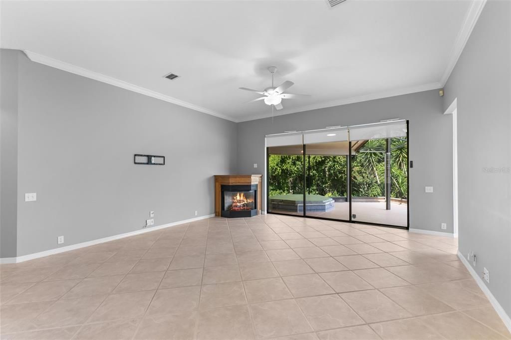 For Sale: $473,000 (3 beds, 2 baths, 1737 Square Feet)