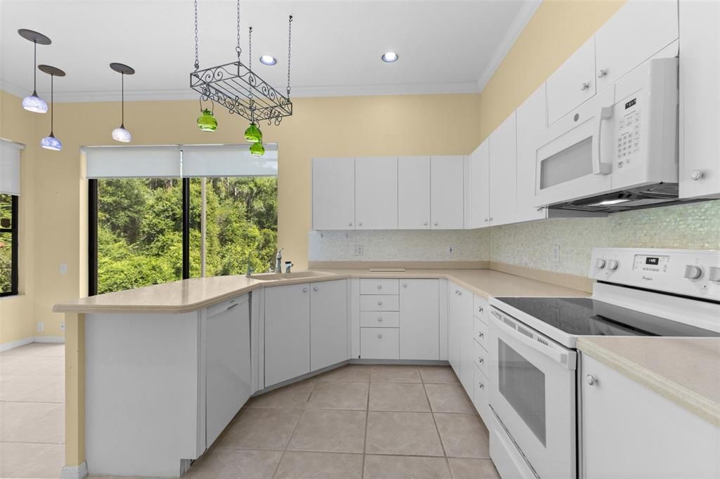 For Sale: $473,000 (3 beds, 2 baths, 1737 Square Feet)