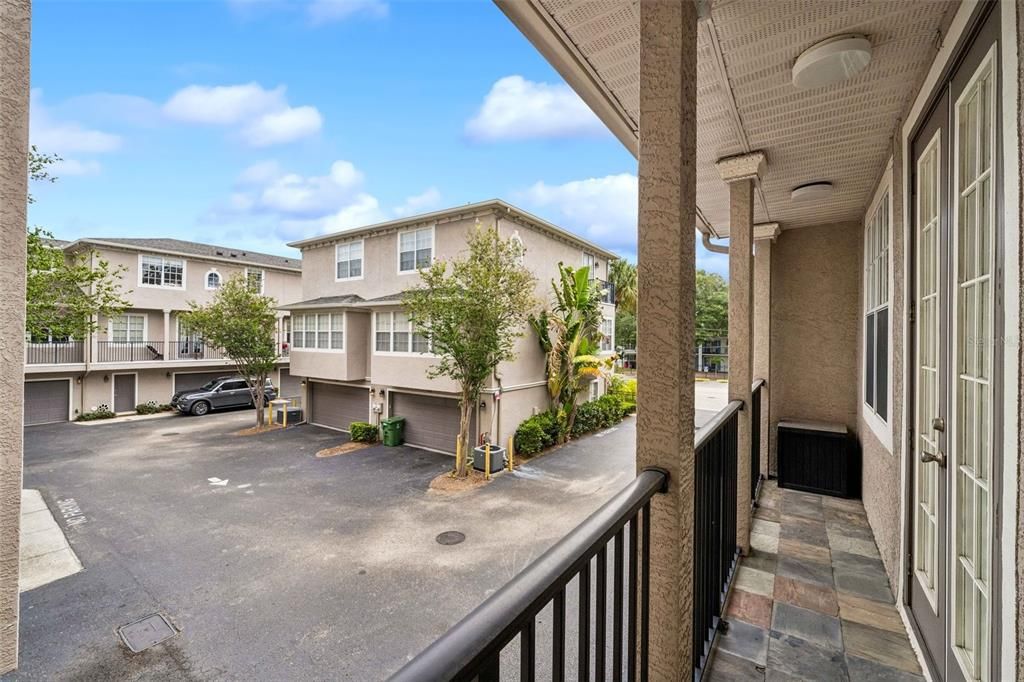 En Venta: $825,000 (4 camas, 4 baños, 2741 Pies cuadrados)